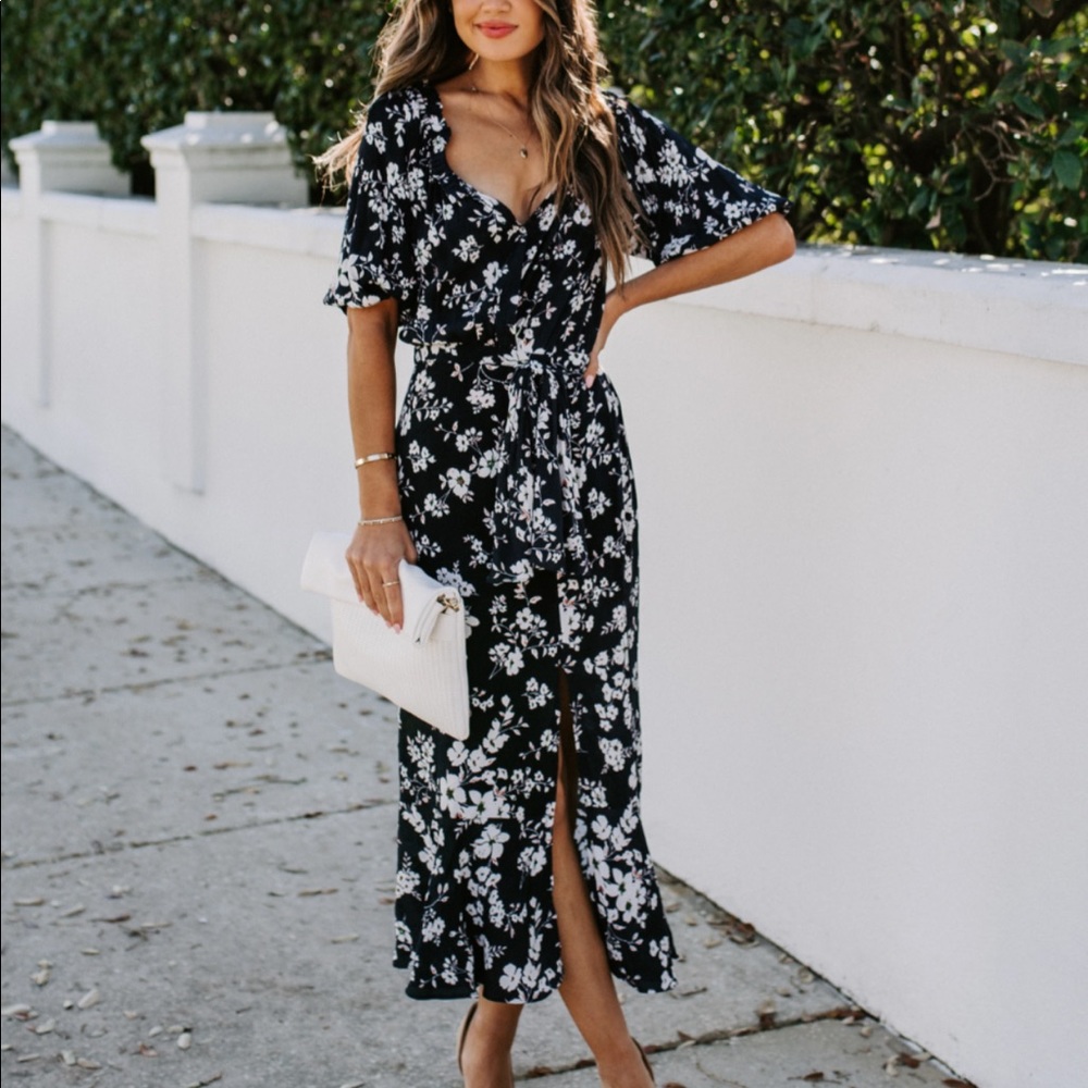 Floral dress 🌸 💙 from Vici Dolls